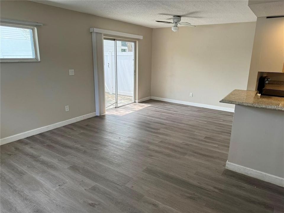 For Rent: $2,250 (2 beds, 2 baths, 1250 Square Feet)