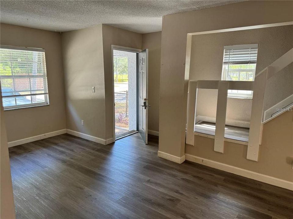 For Rent: $2,250 (2 beds, 2 baths, 1250 Square Feet)