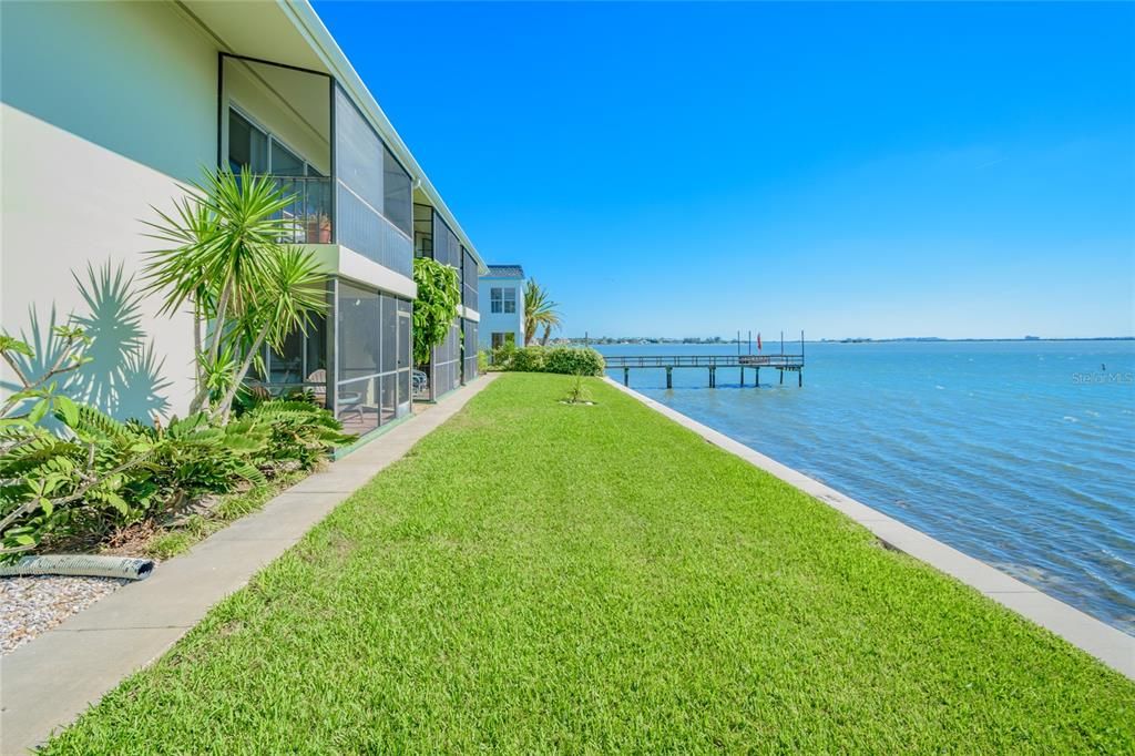 For Rent: $1,700 (0 beds, 1 baths, 430 Square Feet)