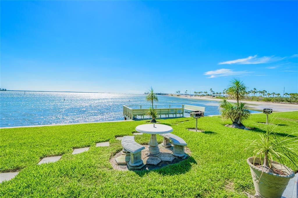 For Rent: $1,700 (0 beds, 1 baths, 430 Square Feet)