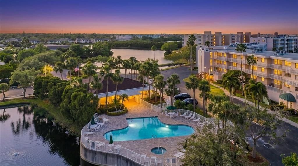 Active With Contract: $2,800 (3 beds, 2 baths, 1470 Square Feet)
