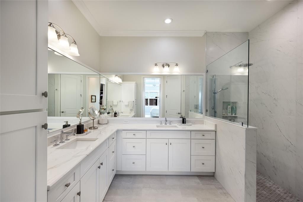 For Sale: $1,450,000 (3 beds, 3 baths, 2964 Square Feet)
