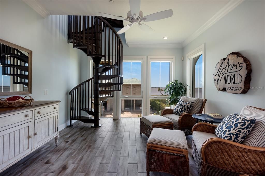 For Sale: $1,450,000 (3 beds, 3 baths, 2964 Square Feet)