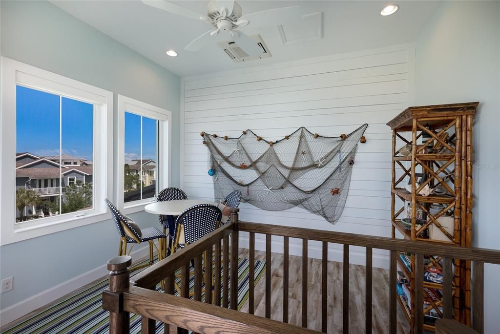 For Sale: $1,450,000 (3 beds, 3 baths, 2964 Square Feet)