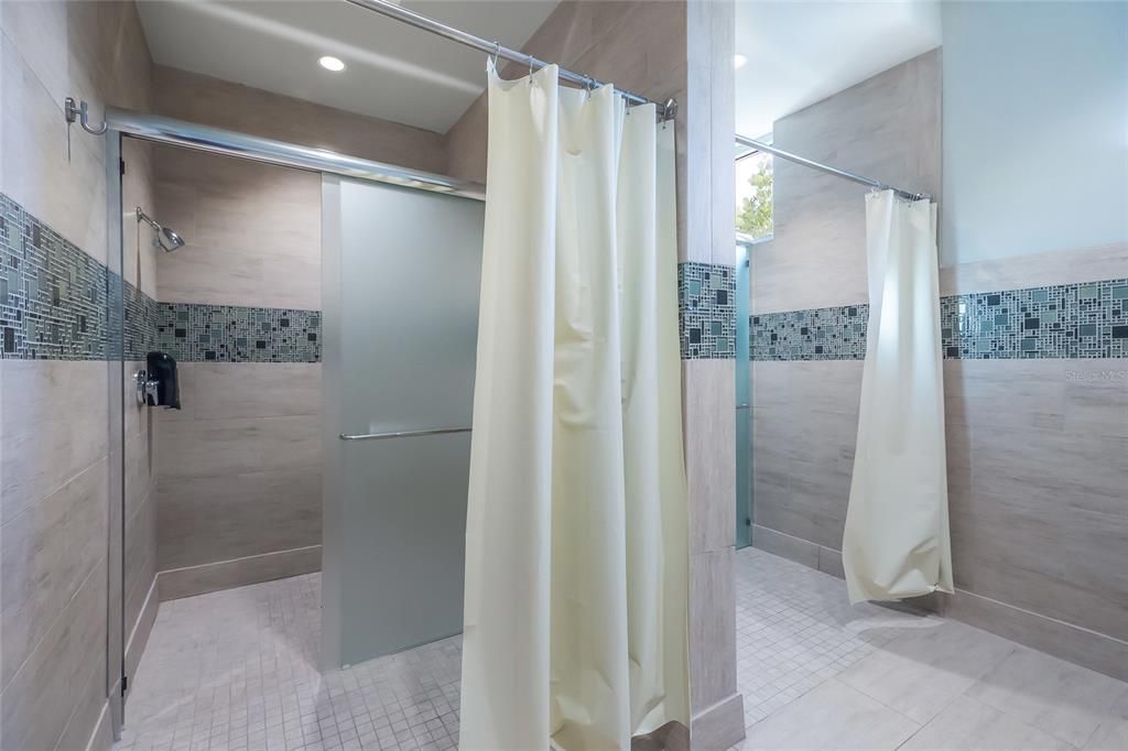 For Sale: $1,450,000 (3 beds, 3 baths, 2964 Square Feet)