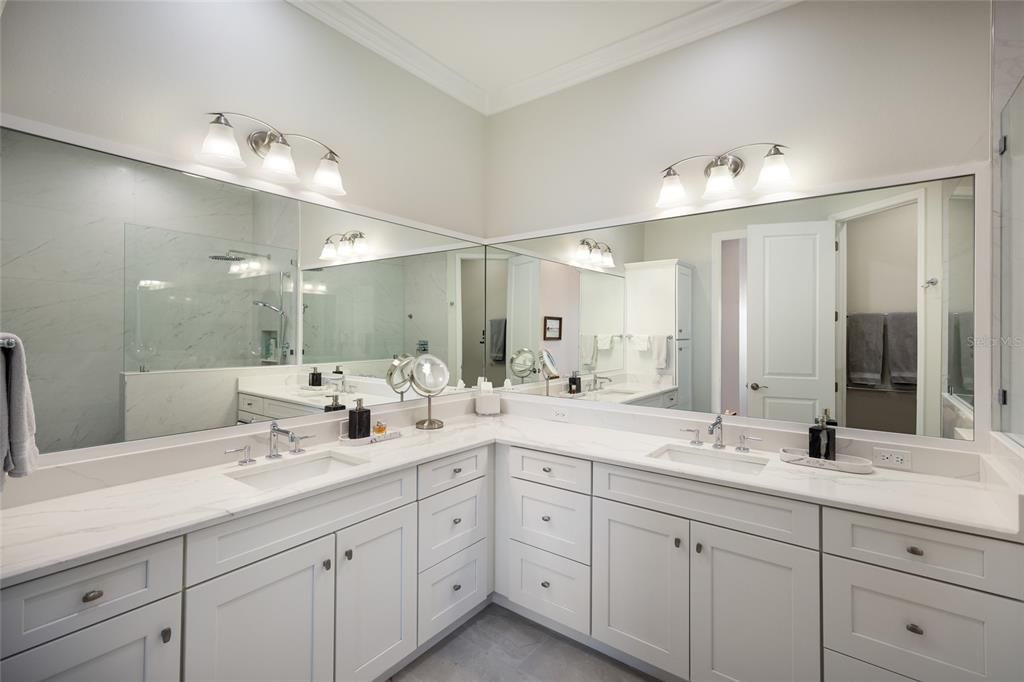For Sale: $1,450,000 (3 beds, 3 baths, 2964 Square Feet)