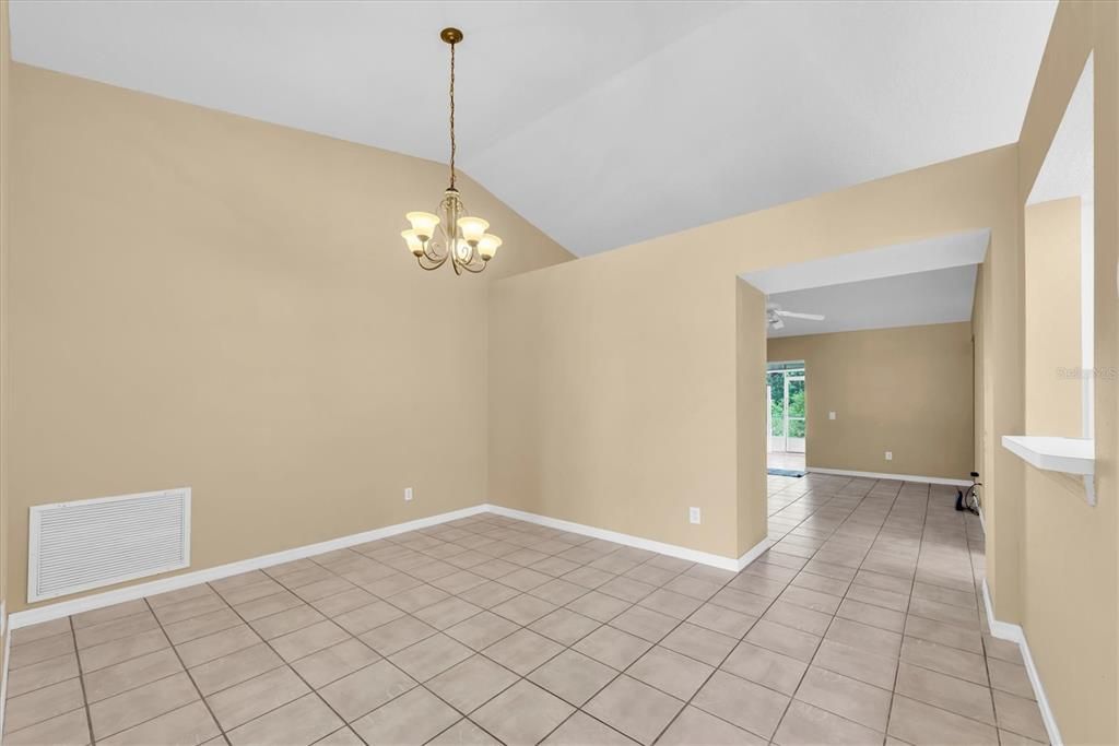 Active With Contract: $320,000 (3 beds, 2 baths, 1550 Square Feet)