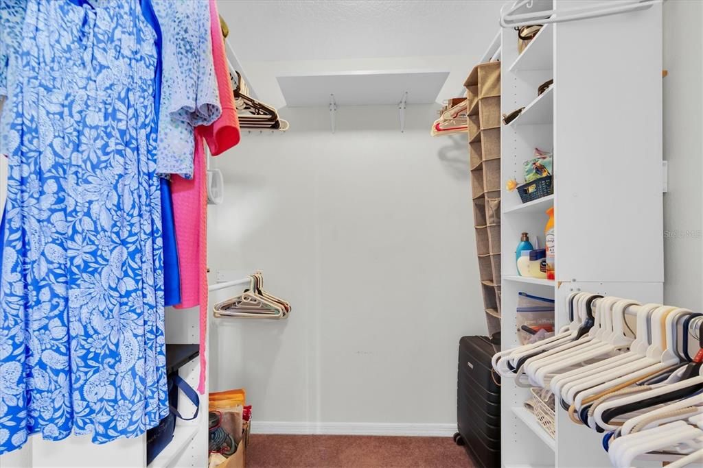 Active With Contract: $320,000 (3 beds, 2 baths, 1550 Square Feet)