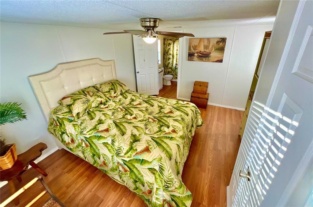 For Sale: $249,900 (4 beds, 3 baths, 2150 Square Feet)