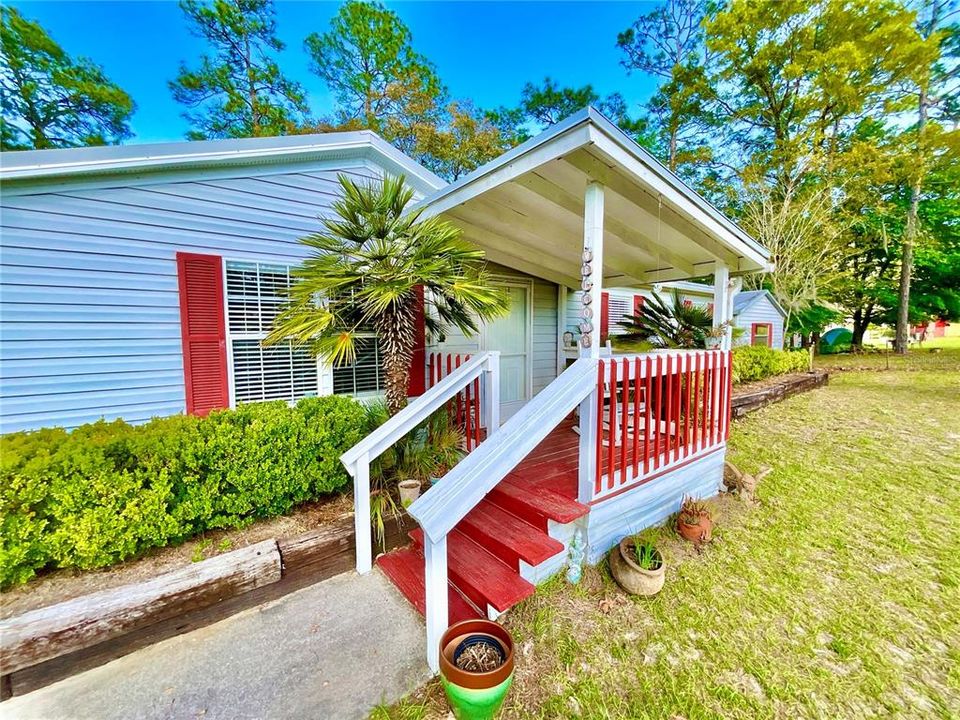 For Sale: $249,900 (4 beds, 3 baths, 2150 Square Feet)