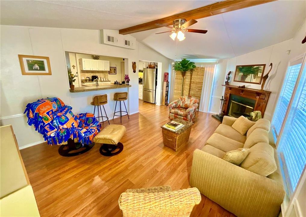 For Sale: $249,900 (4 beds, 3 baths, 2150 Square Feet)