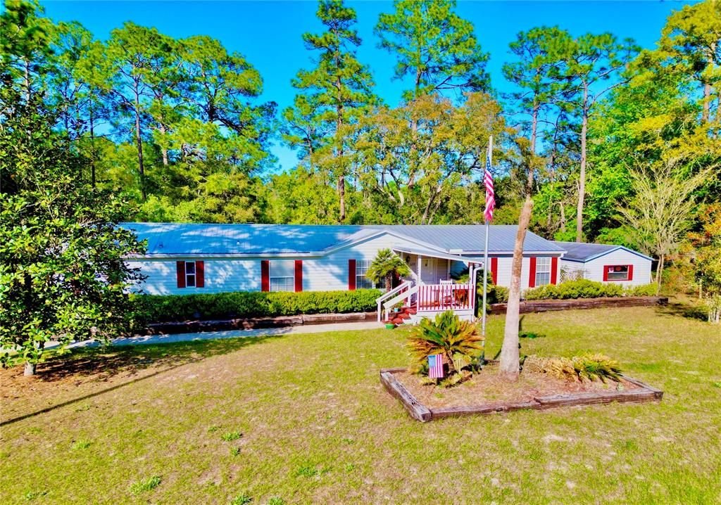 For Sale: $249,900 (4 beds, 3 baths, 2150 Square Feet)