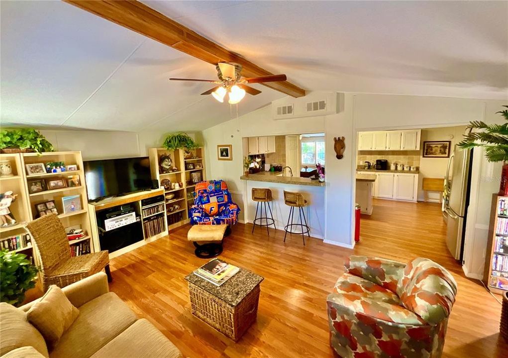 For Sale: $249,900 (4 beds, 3 baths, 2150 Square Feet)
