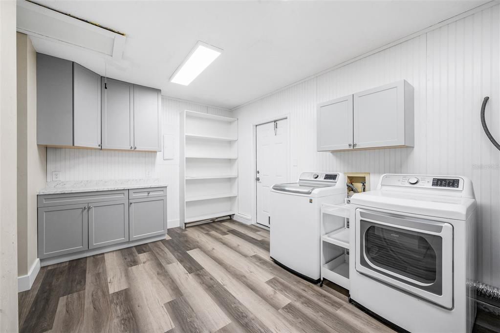 En Venta: $329,900 (3 camas, 2 baños, 1642 Pies cuadrados)