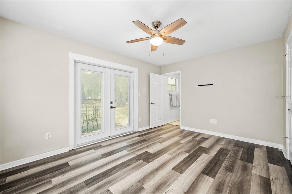 En Venta: $329,900 (3 camas, 2 baños, 1642 Pies cuadrados)