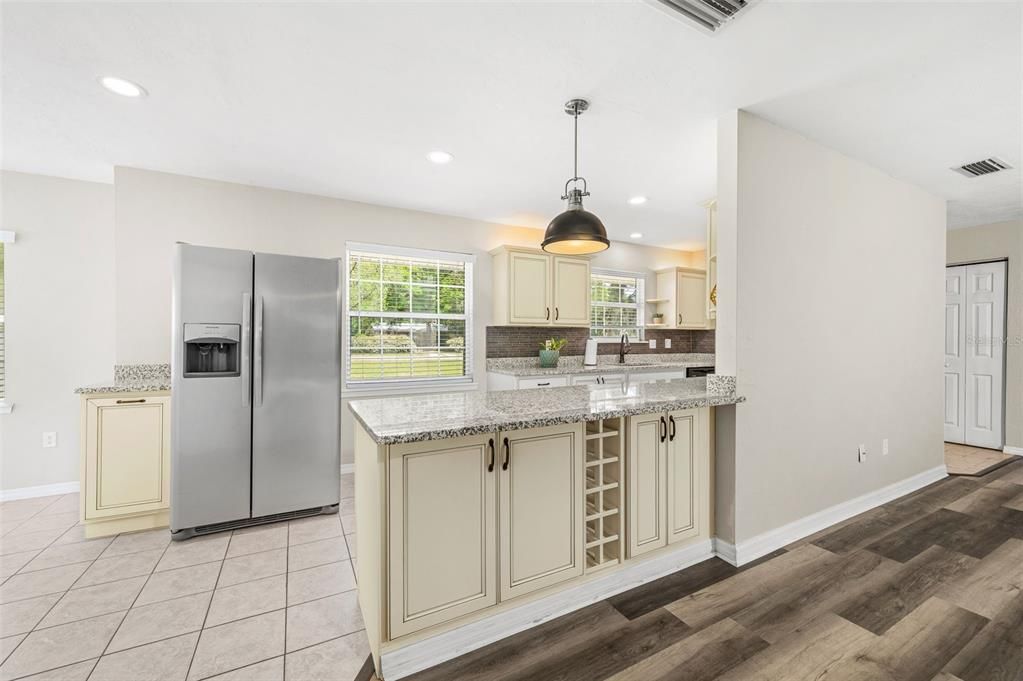 En Venta: $329,900 (3 camas, 2 baños, 1642 Pies cuadrados)