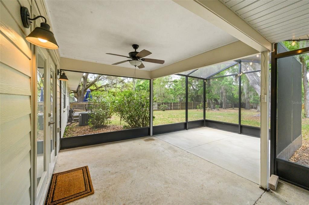 En Venta: $329,900 (3 camas, 2 baños, 1642 Pies cuadrados)