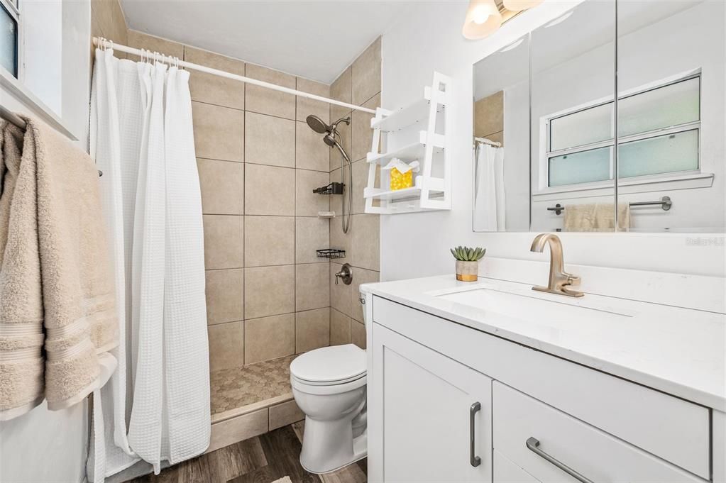 En Venta: $329,900 (3 camas, 2 baños, 1642 Pies cuadrados)