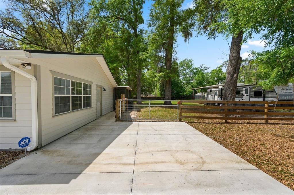 En Venta: $329,900 (3 camas, 2 baños, 1642 Pies cuadrados)