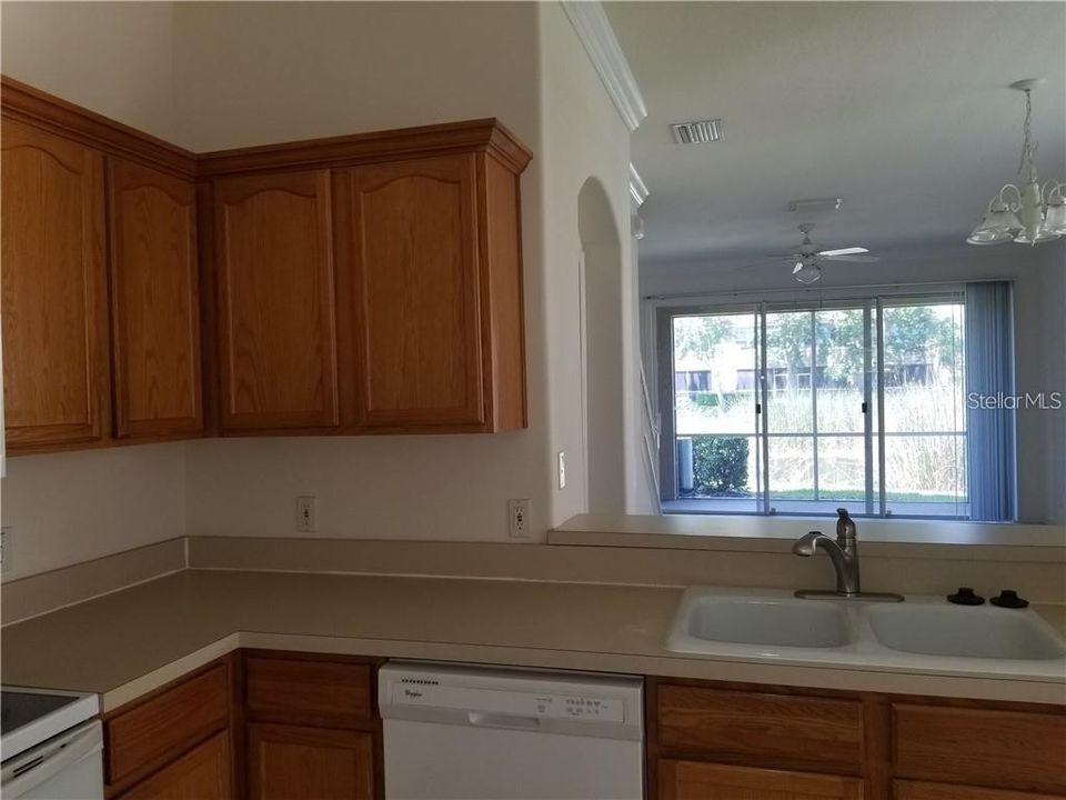 В аренду: $2,600 (3 спален, 2 ванн, 1740 Квадратных фут)