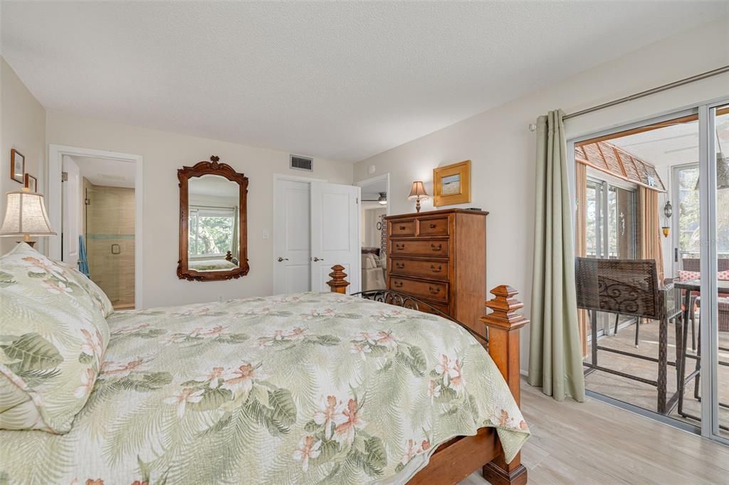 En Venta: $624,999 (2 camas, 2 baños, 1160 Pies cuadrados)