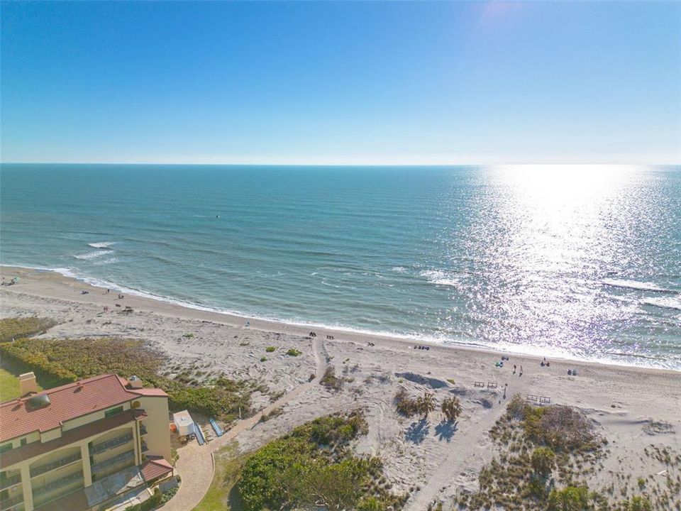 En Venta: $624,999 (2 camas, 2 baños, 1160 Pies cuadrados)