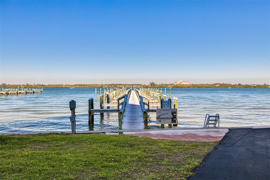 En Venta: $624,999 (2 camas, 2 baños, 1160 Pies cuadrados)