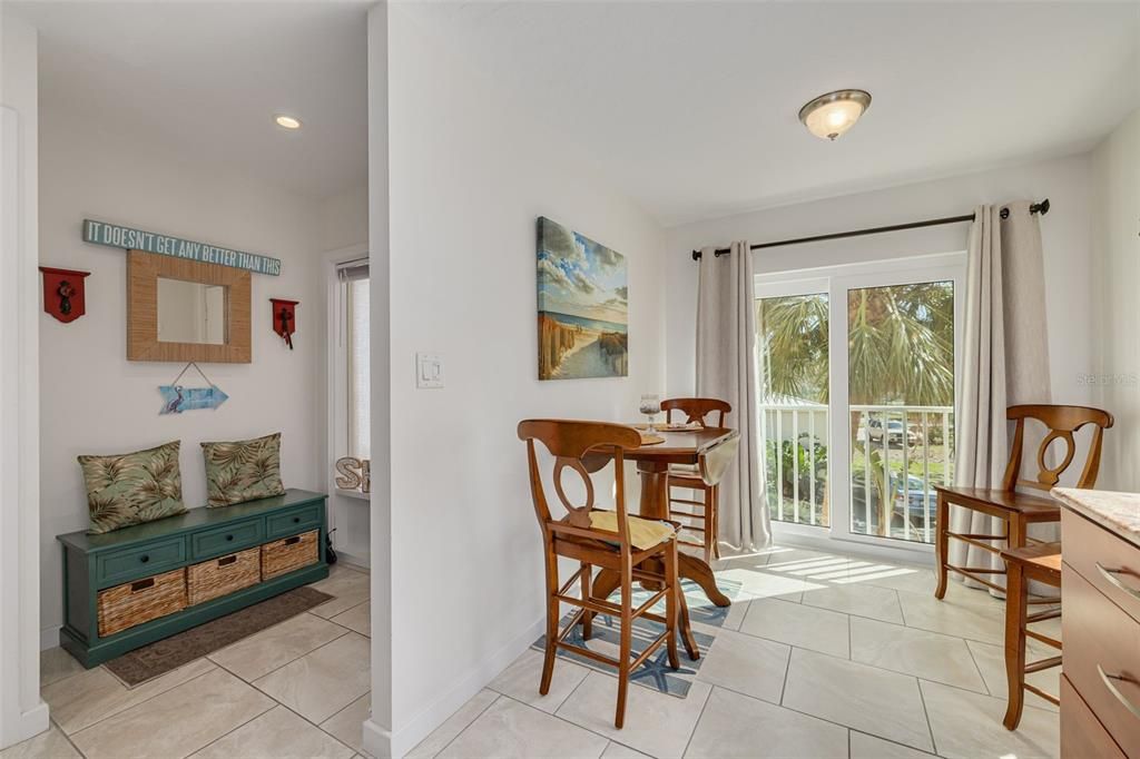 En Venta: $624,999 (2 camas, 2 baños, 1160 Pies cuadrados)