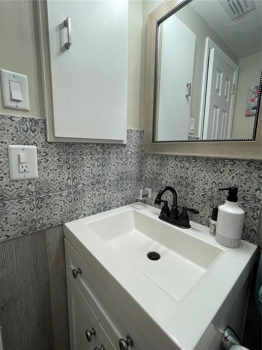 В аренду: $1,800 (2 спален, 1 ванн, 780 Квадратных фут)