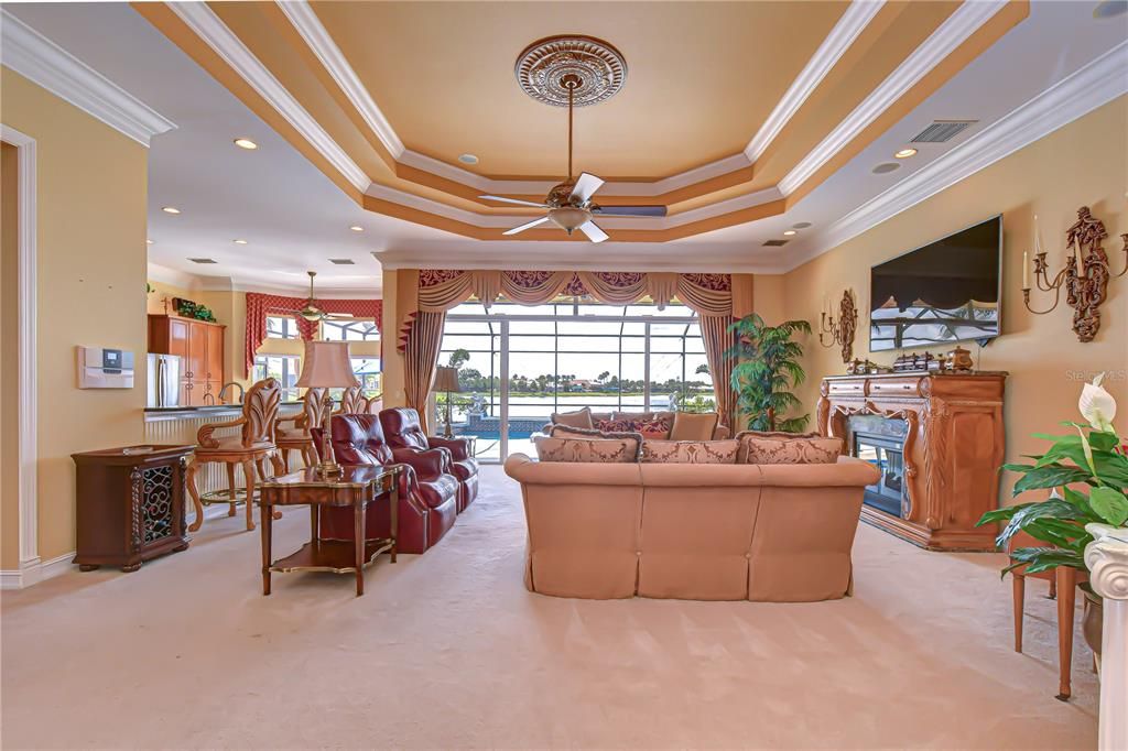 En Venta: $825,000 (2 camas, 2 baños, 2795 Pies cuadrados)