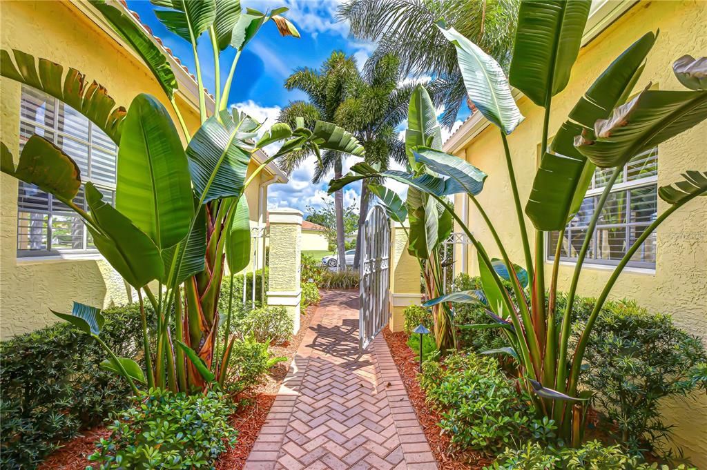 En Venta: $825,000 (2 camas, 2 baños, 2795 Pies cuadrados)