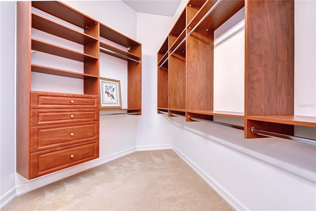 En Venta: $825,000 (2 camas, 2 baños, 2795 Pies cuadrados)