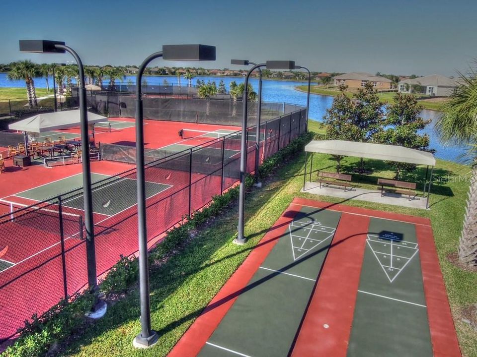 En Venta: $825,000 (2 camas, 2 baños, 2795 Pies cuadrados)