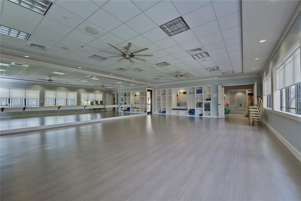 En Venta: $825,000 (2 camas, 2 baños, 2795 Pies cuadrados)