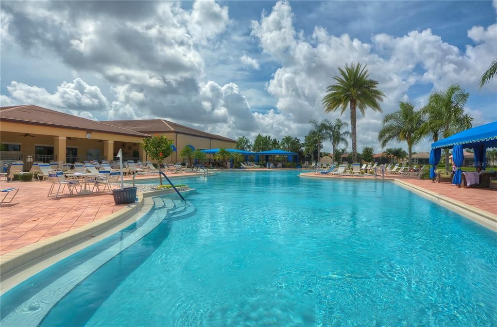 En Venta: $825,000 (2 camas, 2 baños, 2795 Pies cuadrados)