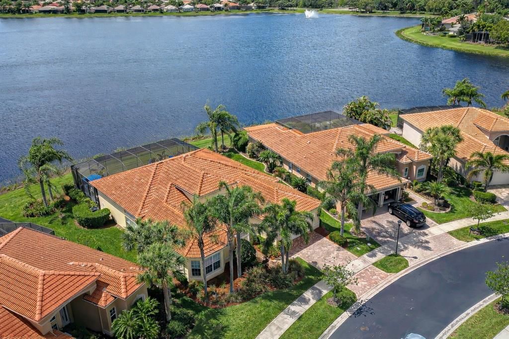 En Venta: $825,000 (2 camas, 2 baños, 2795 Pies cuadrados)