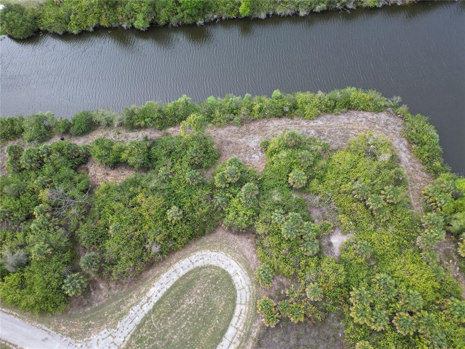 На продажу: $40,000 (0.78 acres)