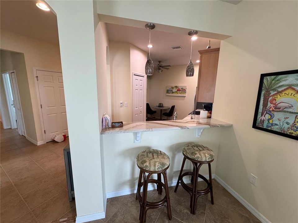 For Rent: $2,150 (2 beds, 1 baths, 1600 Square Feet)