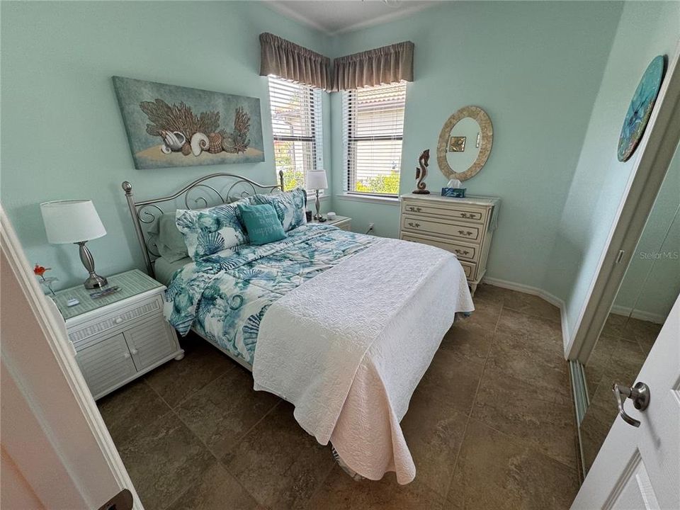 For Rent: $2,150 (2 beds, 1 baths, 1600 Square Feet)