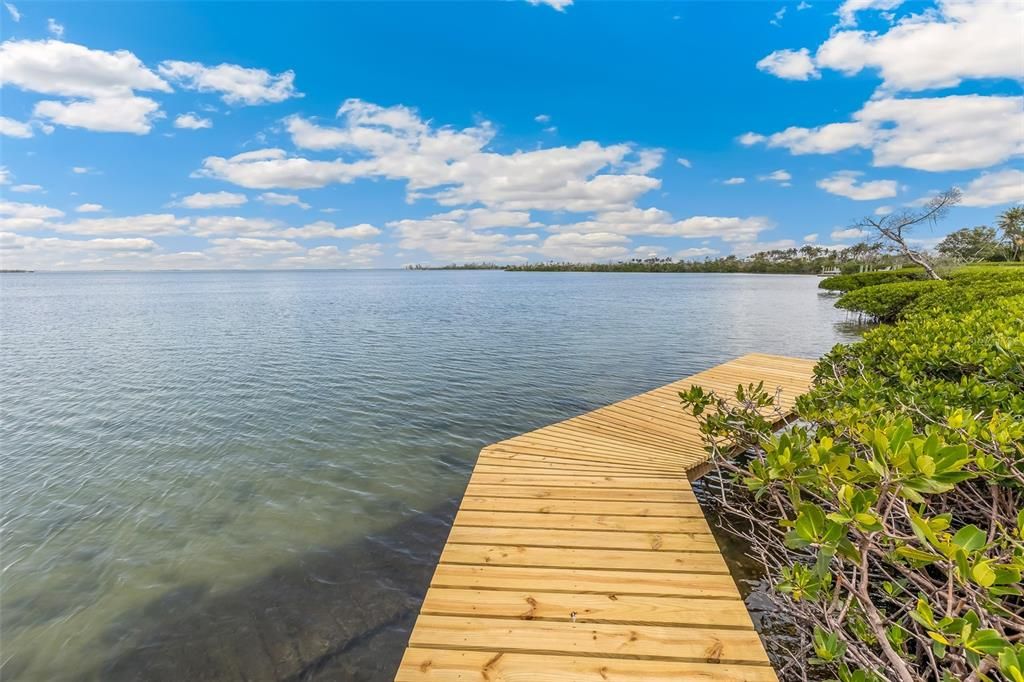 Active With Contract: $3,995,000 (4 beds, 4 baths, 2301 Square Feet)