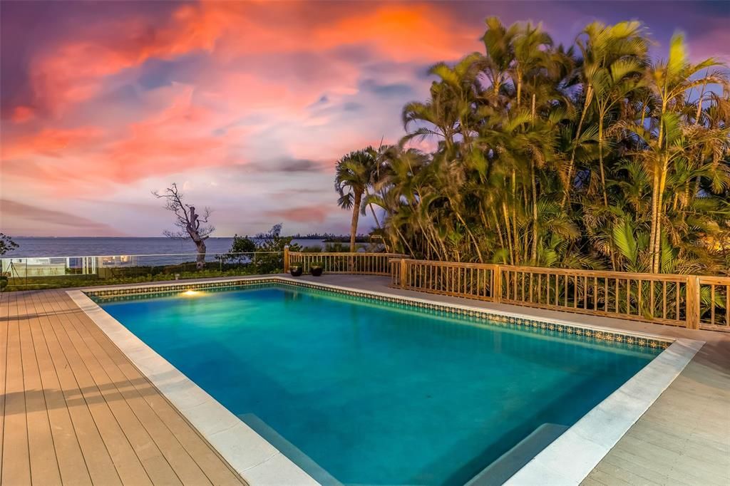 Active With Contract: $3,995,000 (4 beds, 4 baths, 2301 Square Feet)