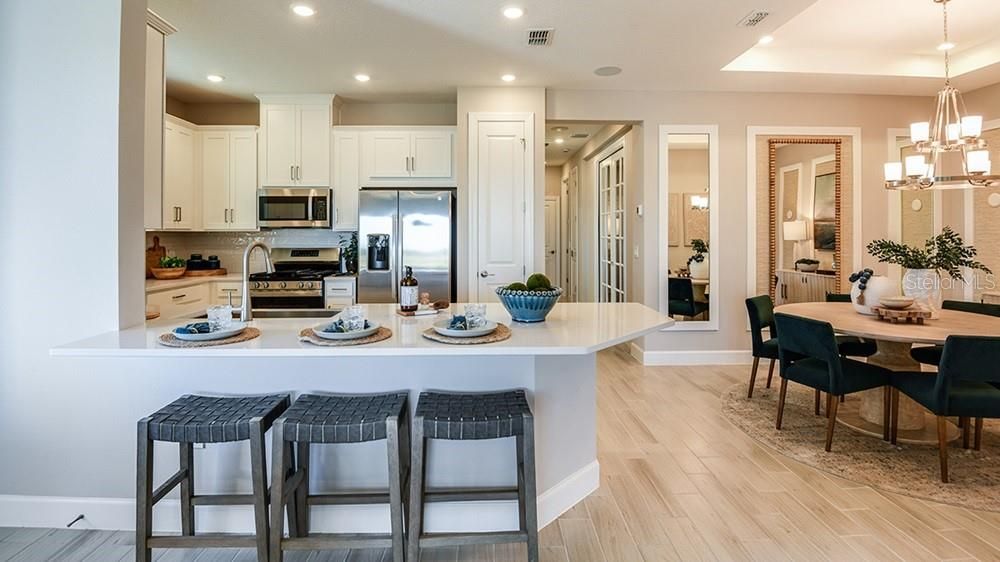 На продажу: $349,990 (2 спален, 2 ванн, 1515 Квадратных фут)