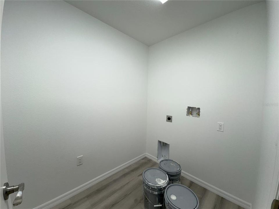 For Rent: $1,750 (3 beds, 2 baths, 1334 Square Feet)