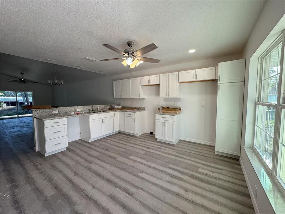 For Rent: $1,750 (3 beds, 2 baths, 1334 Square Feet)
