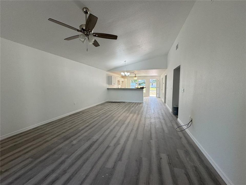For Rent: $1,750 (3 beds, 2 baths, 1334 Square Feet)