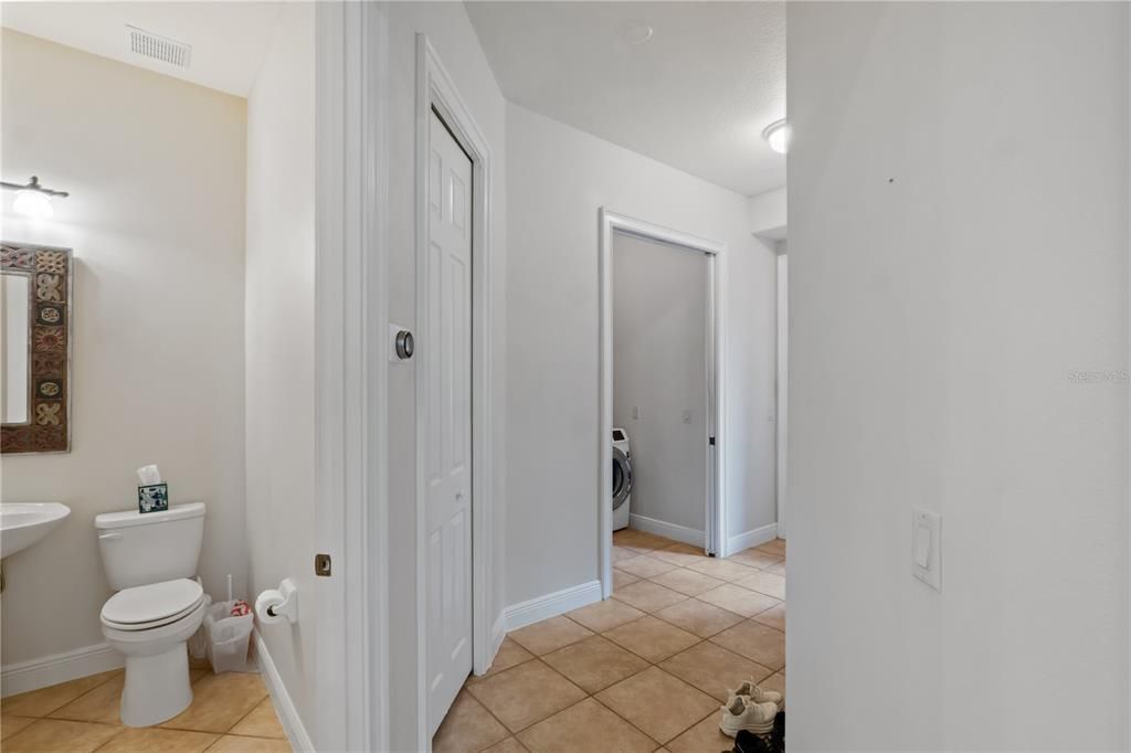 En Venta: $479,900 (3 camas, 2 baños, 2248 Pies cuadrados)
