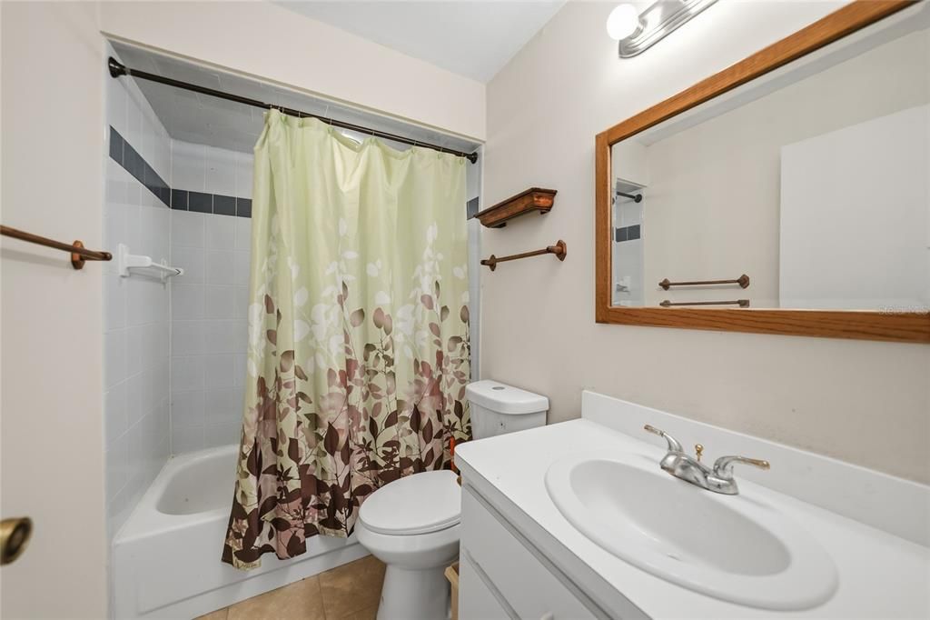 For Sale: $199,000 (3 beds, 3 baths, 1688 Square Feet)