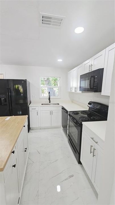 En Venta: $489,999 (4 camas, 0 baños, 1848 Pies cuadrados)