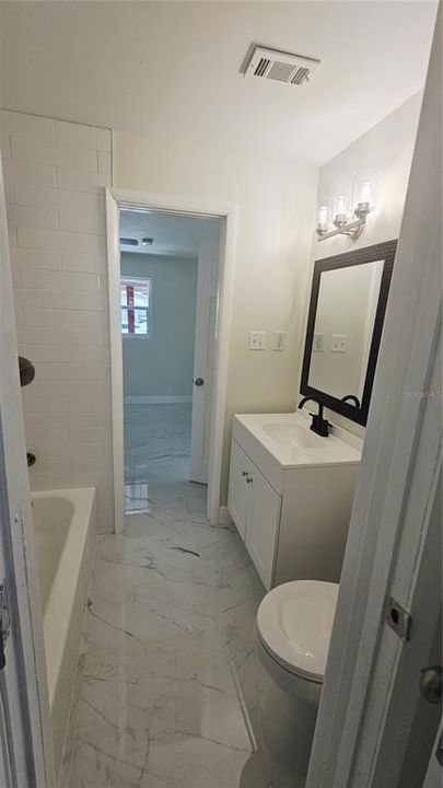 En Venta: $489,999 (4 camas, 0 baños, 1848 Pies cuadrados)