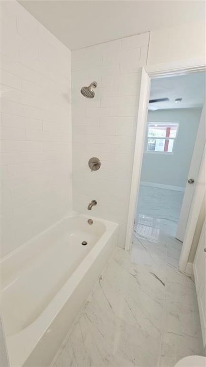 En Venta: $489,999 (4 camas, 0 baños, 1848 Pies cuadrados)